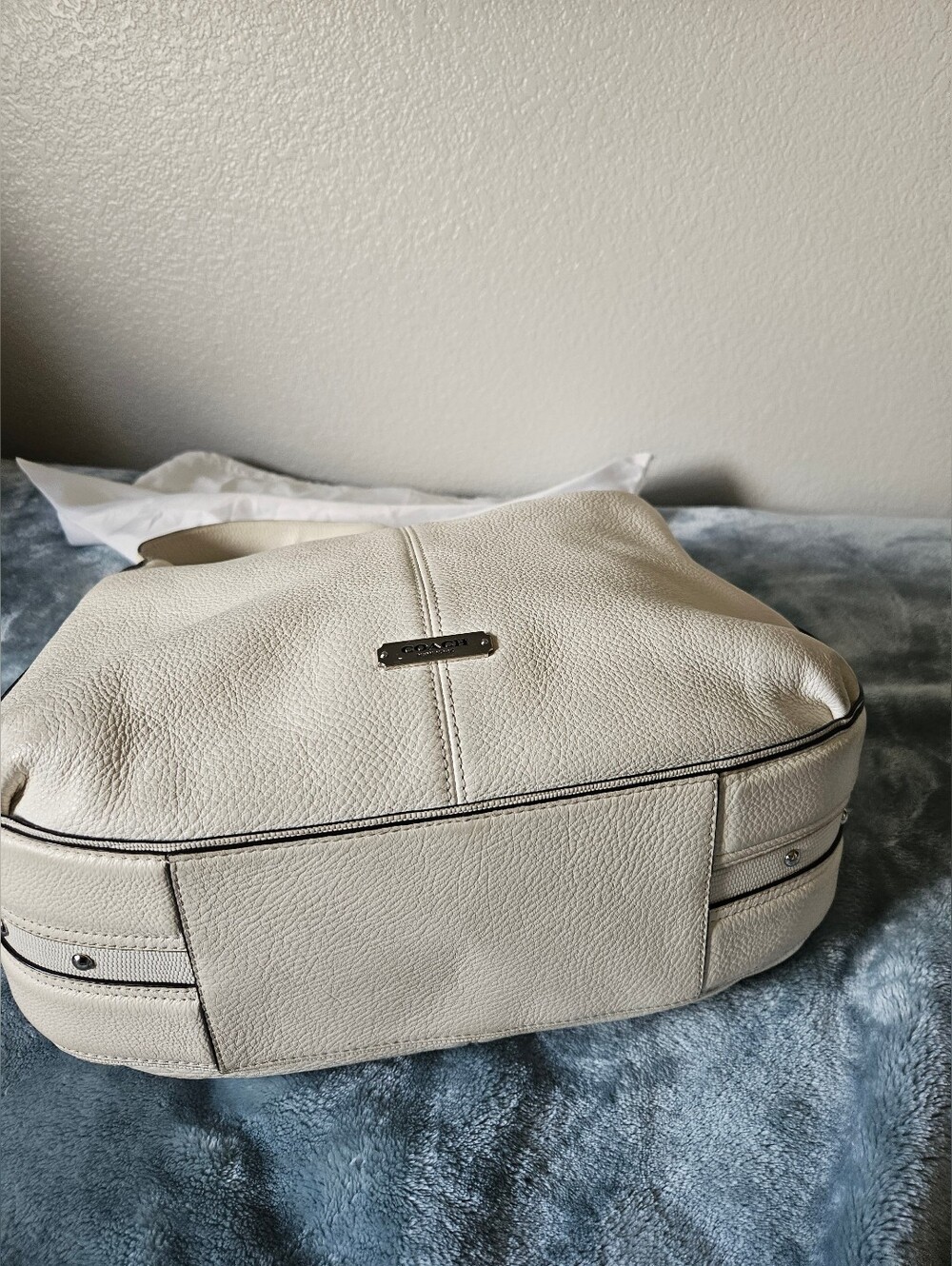 Coach Park Avery Hobo Bag - Picture 6 of 14